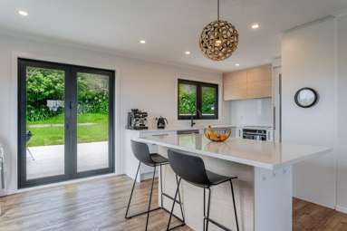 17 Nalanda Crescent_2