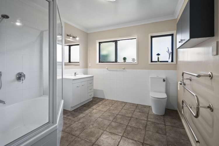 1 Daniel Place Kelvin Grove_12