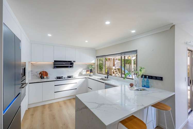 5 Mary Forgham Drive Greenhithe_5