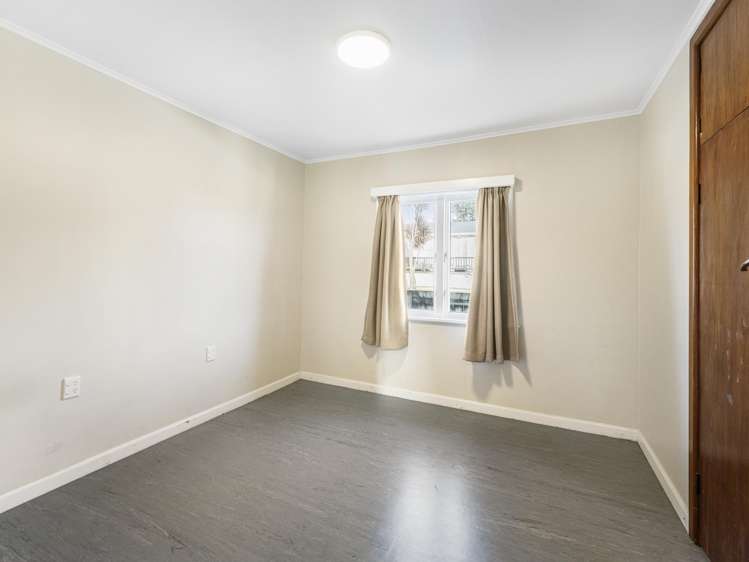 15 View Road Papakura_10