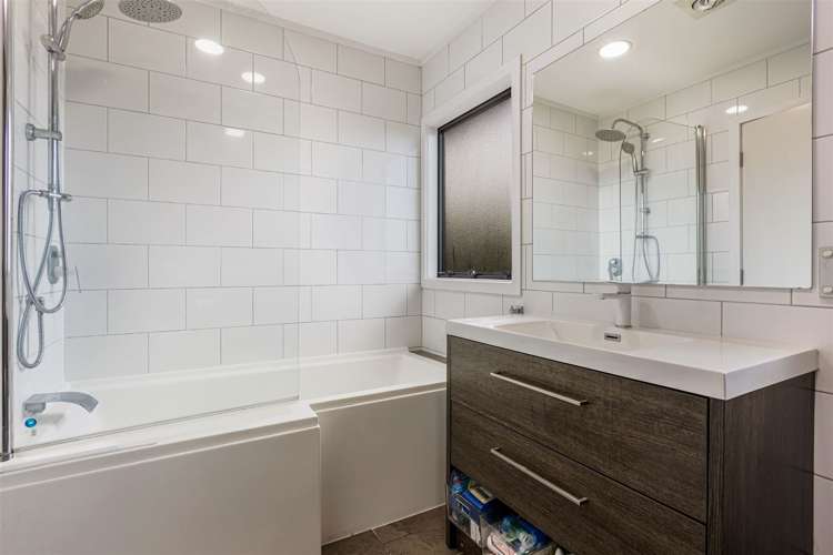 5 Lowell Place Massey_11