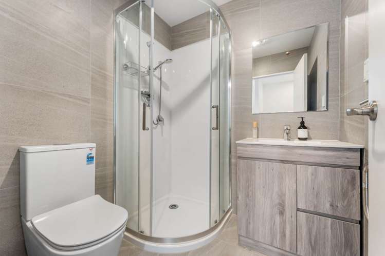 6/3 Abbotleigh Avenue Te Atatu Peninsula_9