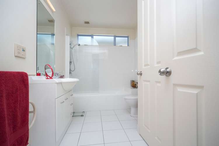 16 Albizia Avenue Henderson_7