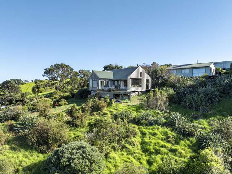 16 South Pacific Road Rakino Island_37