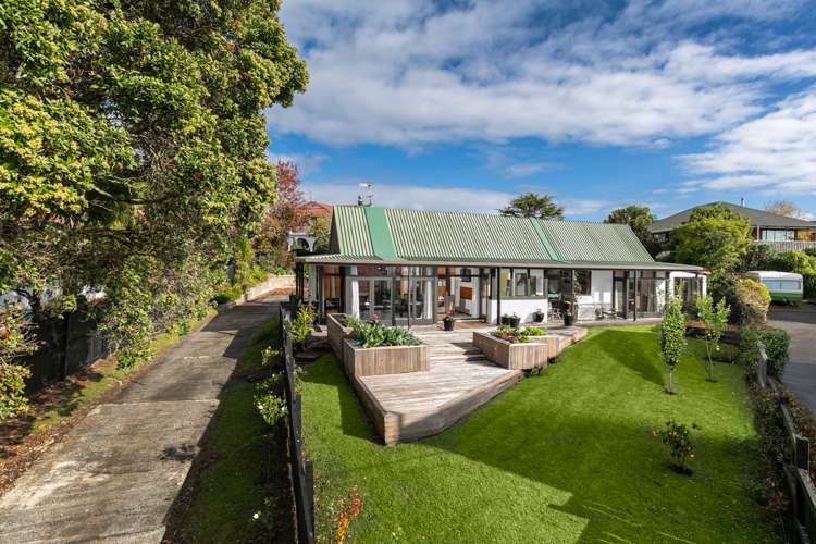 15 Fairlea Road Te Atatu South_30