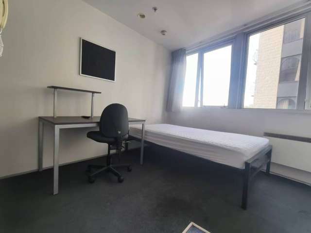 138 Anzac Ave 10015_1