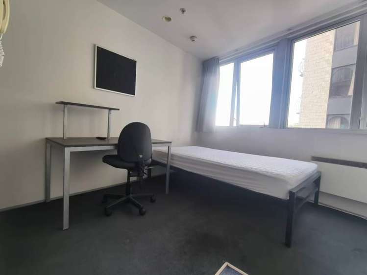 138 Anzac Ave 10015_1