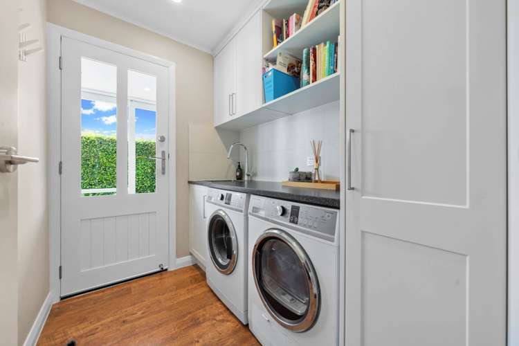 37 Waipuia Place Greenhithe_21