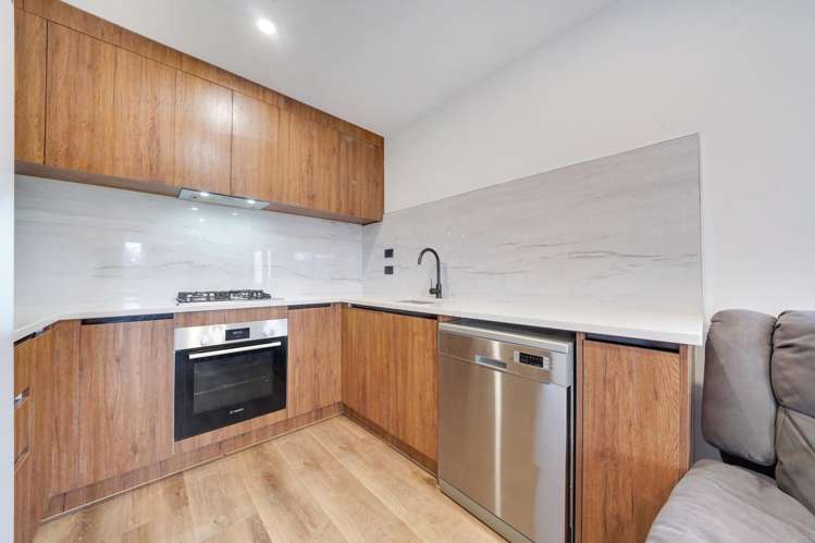 7/2 Donnell Avenue Favona_9