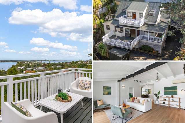 FREEHOLD FAMILY HOME WITH STUNNING HARBOUR VIEWS!