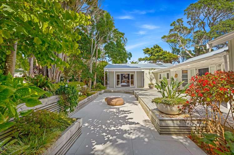 39 Oaia Road Muriwai_33