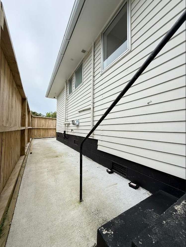 64 Henwood Road Mangere East_13