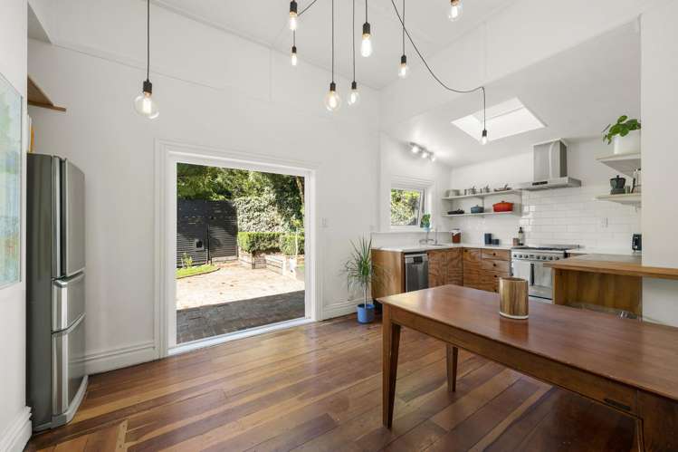 13 Laura Avenue Brooklyn_5