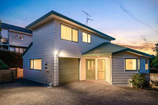 2/253 Wairau Road Totara Vale_2