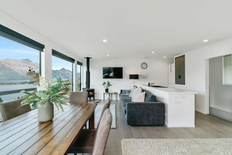 7 Woodlands Close Queenstown_3