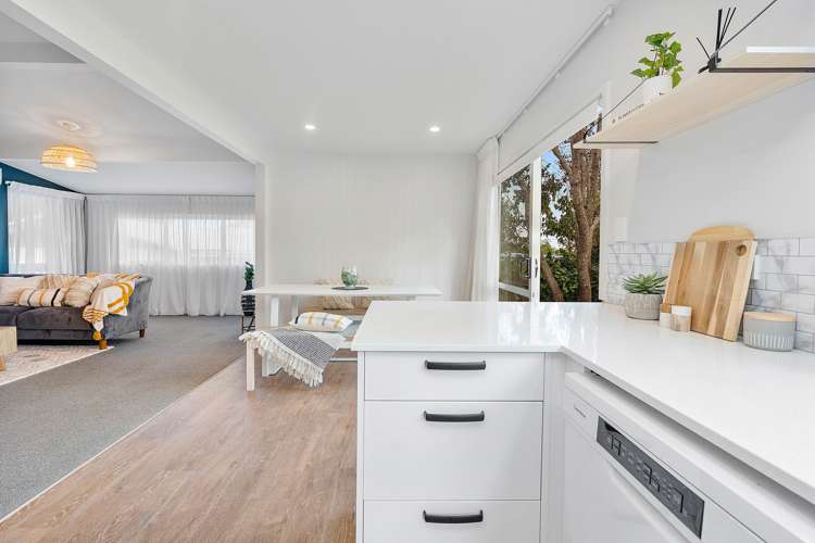 74 Kohe Street Parahaki_1