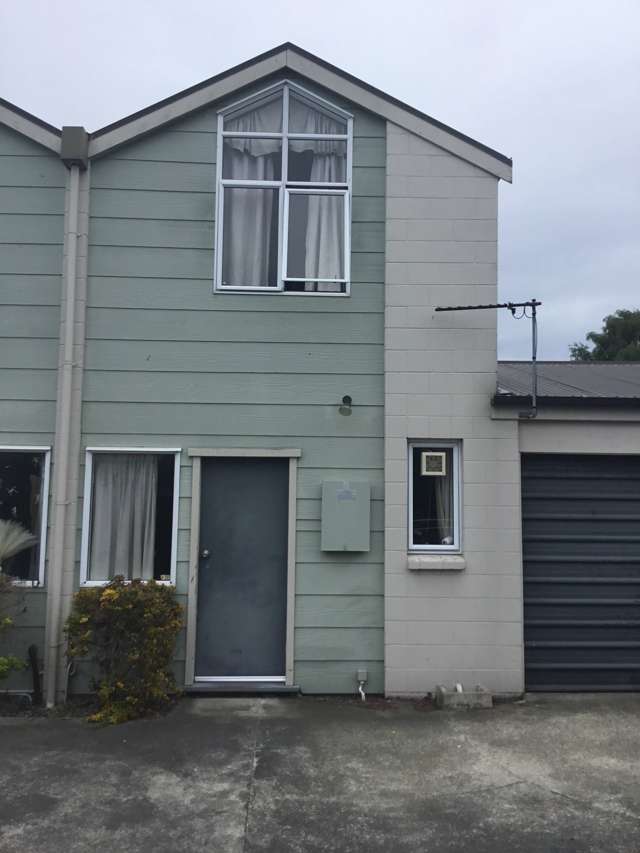 Tidy Two Bedroom Unit