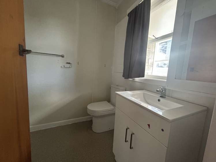 1/272 Rodney Street Wellsford_13