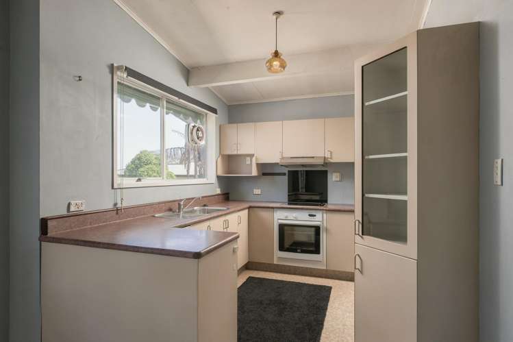 14 Titoki Avenue Waipahihi_7