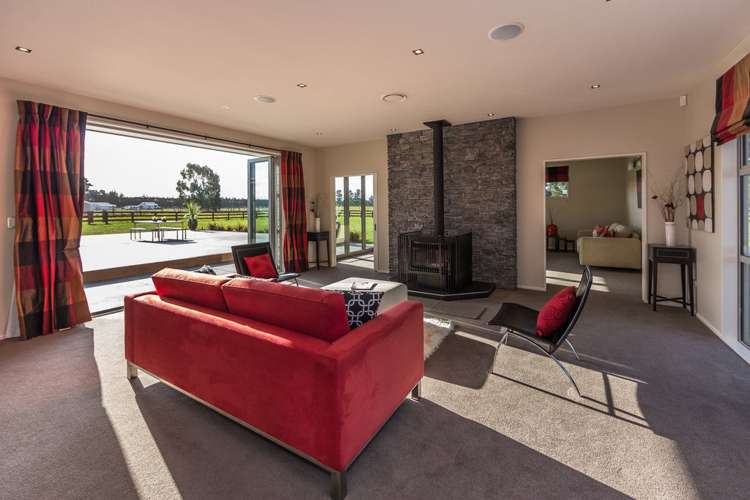 2/670 Newtons Road_0