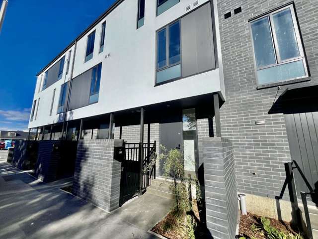 135 Fitzgerald Avenue 1419_1