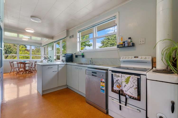 211 West Parkdale Street Tokoroa_12