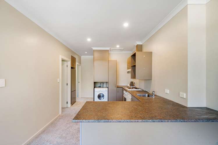 3a/3 Shakespeare Road Napier South_8