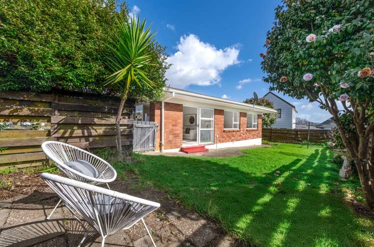 2/24 Highland Park Drive Highland Park_16