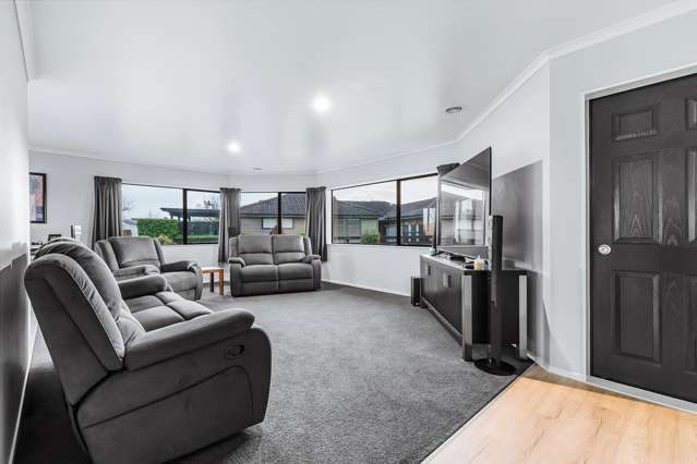 8 De La Mare Drive Leamington_4