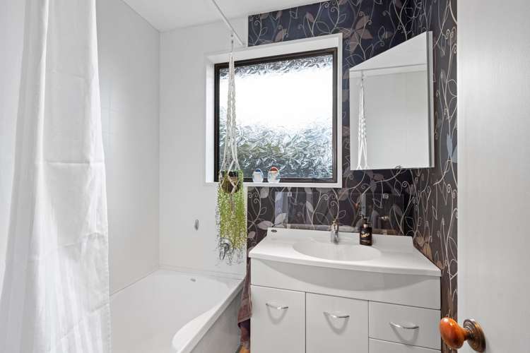 100 Queenspark Drive Parklands_10