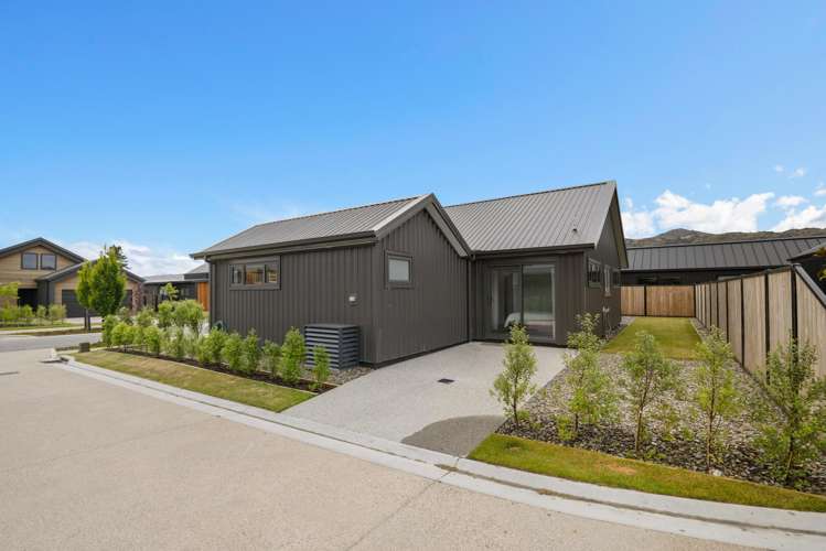 18 Magnum Drive Cromwell_20