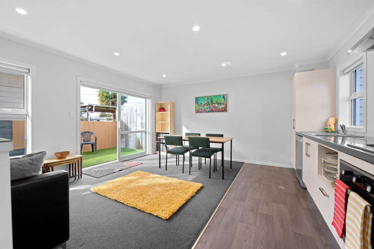 2/79 Carrington Avenue Silverdale_2