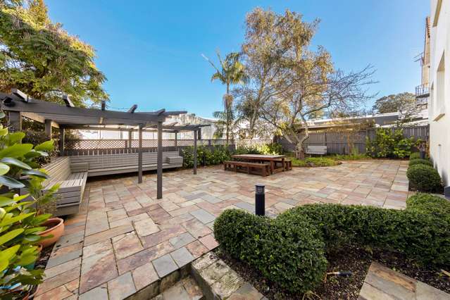 8/73c Carlton Gore Road Newmarket_2