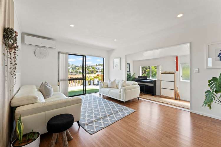 2/84 Totaravale Drive Totara Vale_4