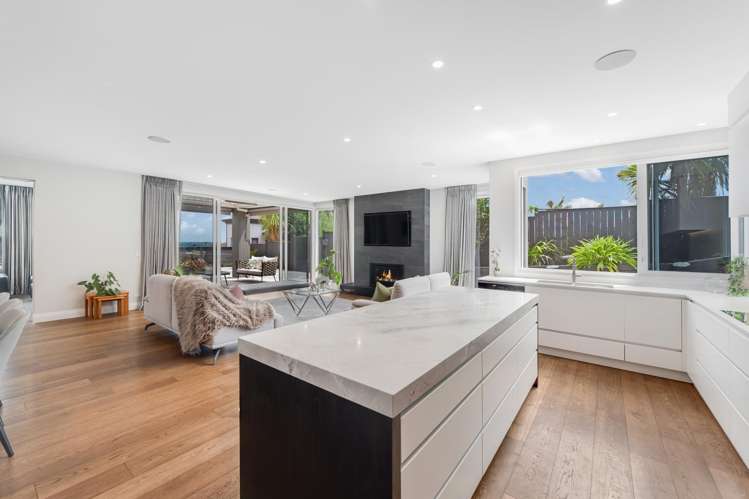 62 Armstrong Farm Drive East Tamaki Heights_16