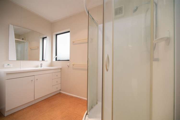 1/7 Septimus Place Henderson_22