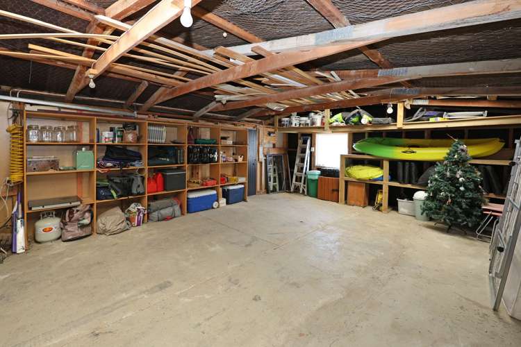 7 Waitaki Drive East Otematata_21