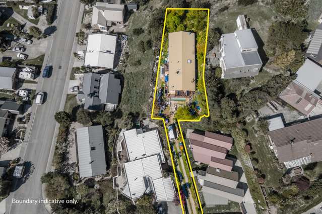 8 Lochy Road Fernhill/Sunshine Bay_1