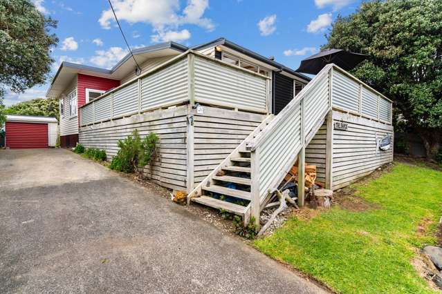 Charming 3BR Beachside Retreat