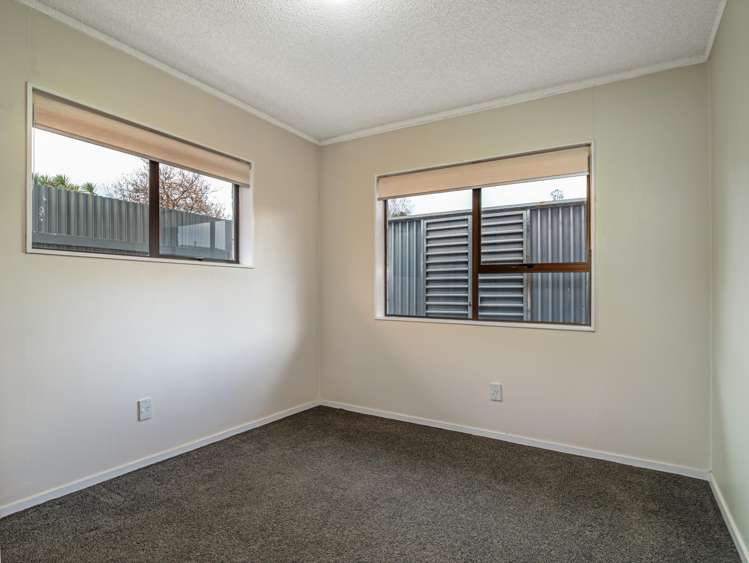 4/99 Vogel Street Roslyn_17