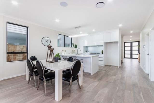 25 Nightingale Road Flat Bush_2