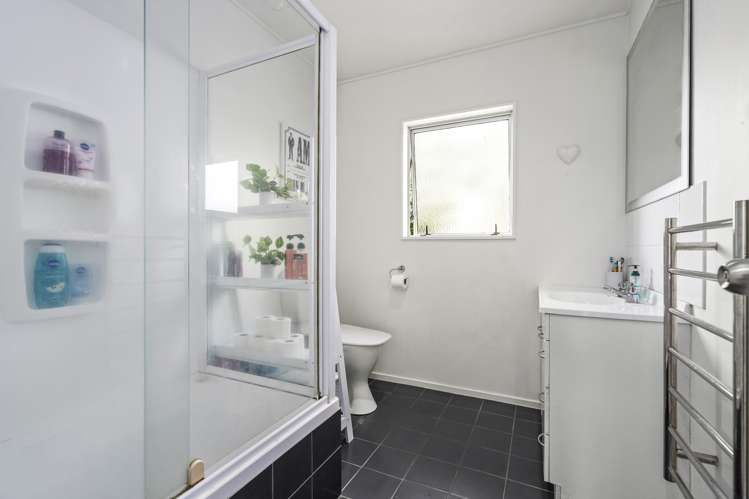 15 Sewell Place Leamington_13