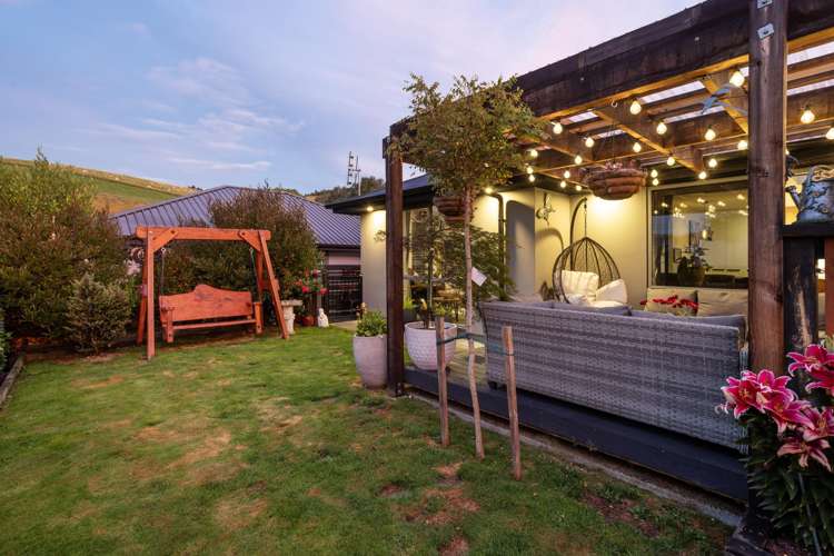 3 Trudi Place Green Island_41