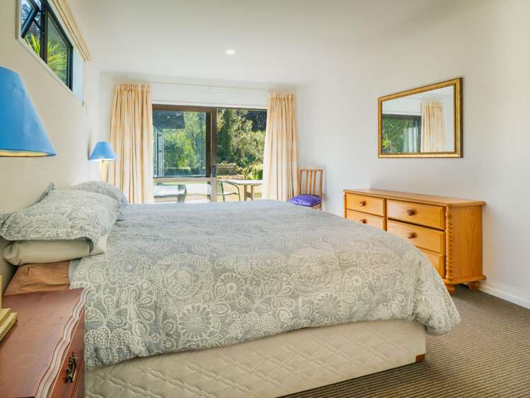 577 Little Akaloa Road Little Akaloa_14