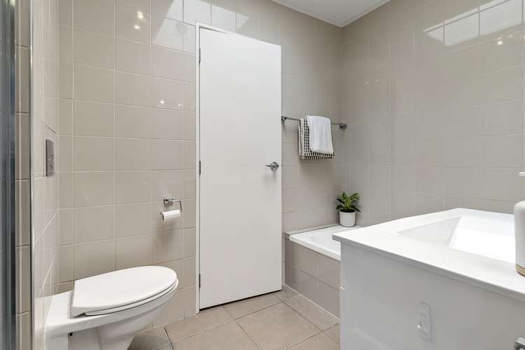 1/143 Reeves Road Pakuranga Heights_20