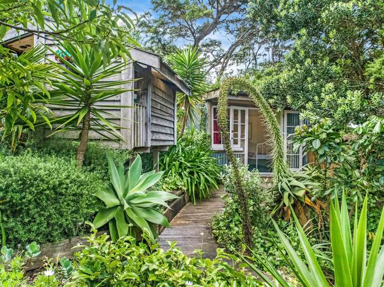 40 Calais Terrace Ostend_9