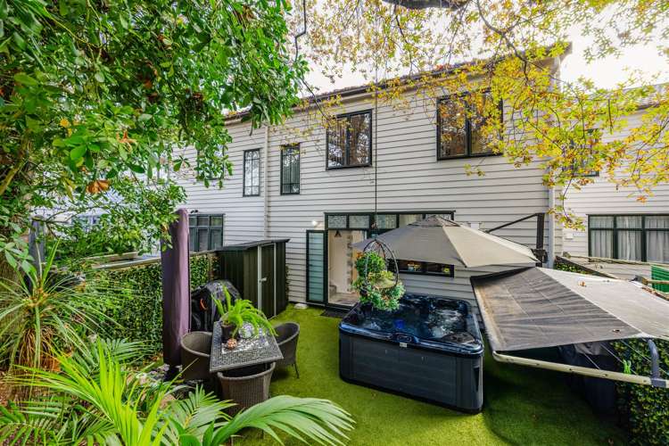 12/1 Ambrico Place New Lynn_18