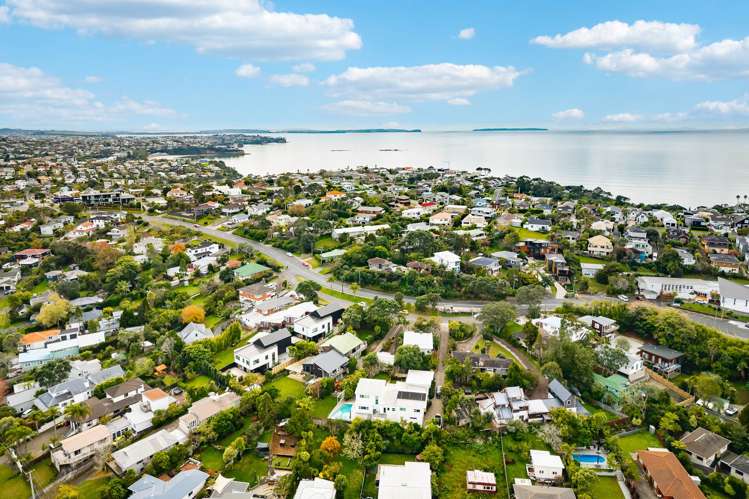 2/520 Beach Road Murrays Bay_34