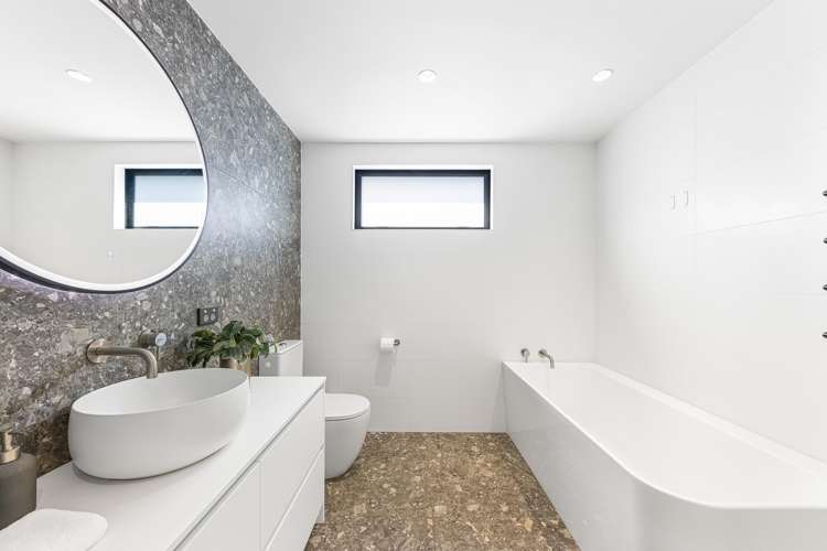 8 Miran Lane Red Beach_20