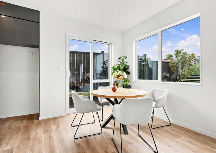 1/37 Archmillen Avenue Pakuranga Heights_14
